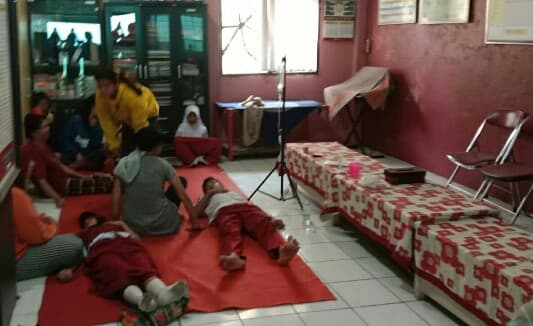 Konsumsi Minuman Kemasan, 20 Siswa SD di KBB Alami Keracunan Konsumsi Minuman Kemasan, 20 Siswa SD di KBB Alami Keracunan