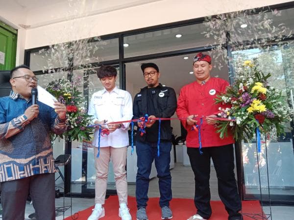 Hadir Perdana di Bandung, Presiden Laptop Beri Solusi Laptop Murah Berkualitas Hadir Perdana di Bandung, Presiden Laptop Beri Solusi Laptop Murah Berkualitas