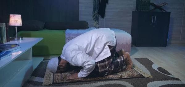 Menyelami Makna Sujud Sahwi, Hikmah dan Pembelajaran dalam Ibadah Sholat Menyelami Makna Sujud Sahwi, Hikmah dan Pembelajaran dalam Ibadah Sholat
