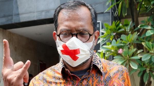 Tak Terbukti Cemarkan Nama Baik Luhut, Haris Azhar dan Fatia Divonis Bebas Hakim PN Jaktim Tak Terbukti Cemarkan Nama Baik Luhut, Haris Azhar dan Fatia Divonis Bebas Hakim PN Jaktim