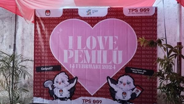 Serba-serbi Dekorasi TPS di Pemilu 2024: Ada Tema Kondangan Hingga Daur Ulang Limbah Serba-serbi Dekorasi TPS di Pemilu 2024: Ada Tema Kondangan Hingga Daur Ulang Limbah