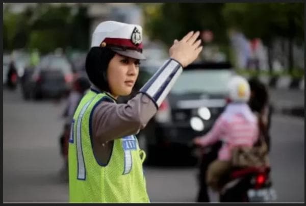 Besaran Gaji Polwan Berdasaran Pangkat, Tertarik! Besaran Gaji Polwan Berdasaran Pangkat, Tertarik!