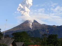 Gunung Merapi Terus Bergolak, Ini Daerah-Daerah Potensi Bahaya