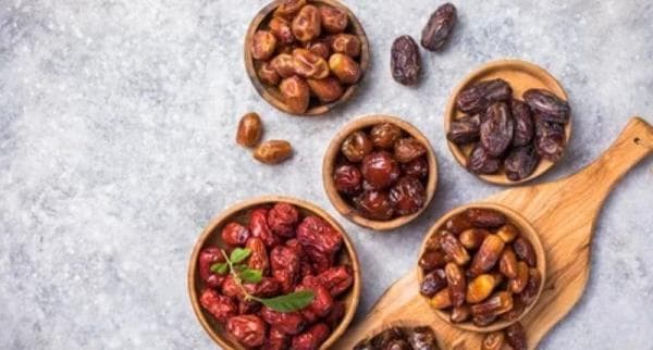 Mengenal 5 Jenis Kurma Cocok untuk Buka Puasa, Mana Paling Enak? Mengenal 5 Jenis Kurma Cocok untuk Buka Puasa, Mana Paling Enak?