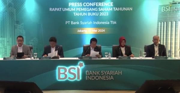 Ini Jajaran Direksi dan Komisaris Terbaru Bank Syariah Indonesia Ini Jajaran Direksi dan Komisaris Terbaru Bank Syariah Indonesia