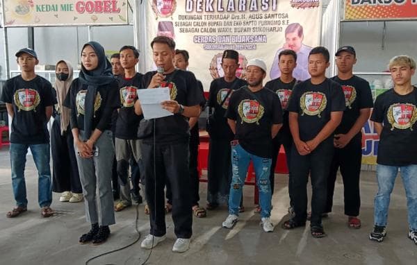Dukung Pasangan Agus-Sapto Maju Pilkada Sukoharjo, Relawan Mas Bas Gelar Deklarasi Dukung Pasangan Agus-Sapto Maju Pilkada Sukoharjo, Relawan Mas Bas Gelar Deklarasi