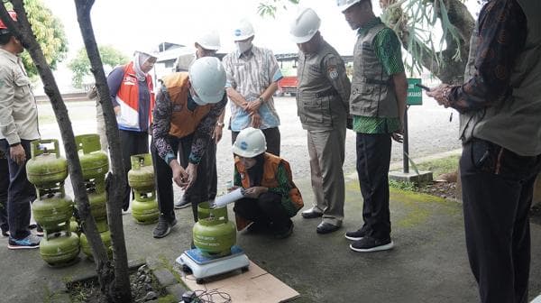 Pertamina Patra Niaga Gandeng Pemkab Kendal Cek Isi Tabung Elpiji 3 Kg, Ini Hasilnya