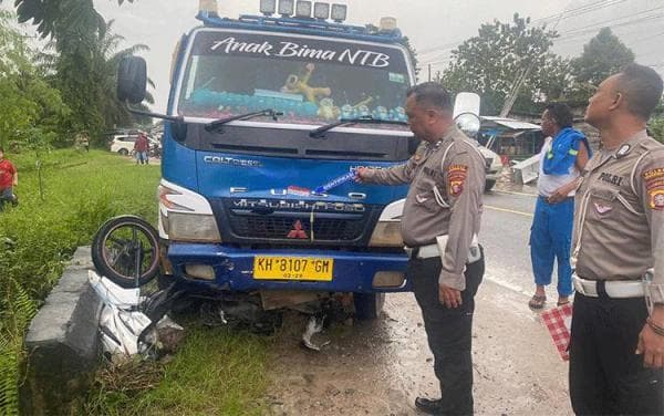 Laka Maut, Honda VS Truk Tangki Satu Orang Tewas