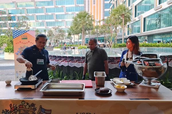 USDA Travel Show 2024, Tawarkan Aneka Menu Amerika ke Publik Jogja USDA Travel Show 2024, Tawarkan Aneka Menu Amerika ke Publik Jogja