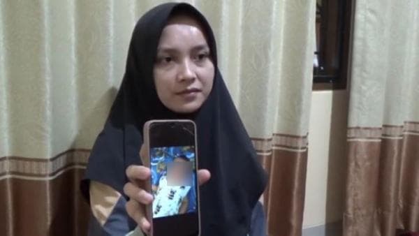 Usai Diimunisasi dan Vaksin, Bayi 3 Bulan di Sukabumi Meninggal Bagaimana Kronologinya ? Usai Diimunisasi dan Vaksin, Bayi 3 Bulan di Sukabumi Meninggal Bagaimana Kronologinya ?