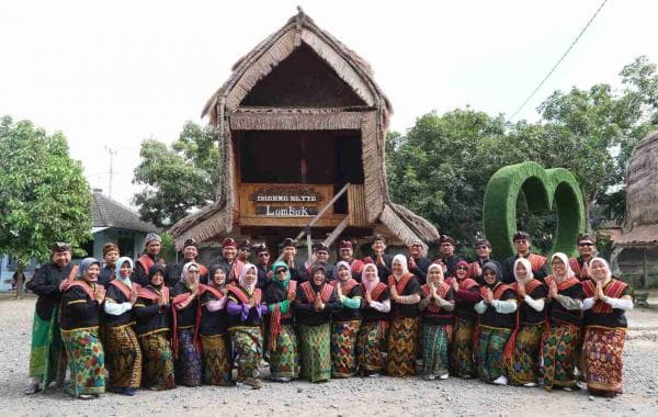 Perguruan Muhammadiyah Kottabarat Terbangkan 46 GTK, Ajak Edutrip ke Lombok