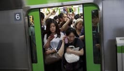 Gadis Jepang Korban Groping, Diraba-raba Saat Naik Kereta