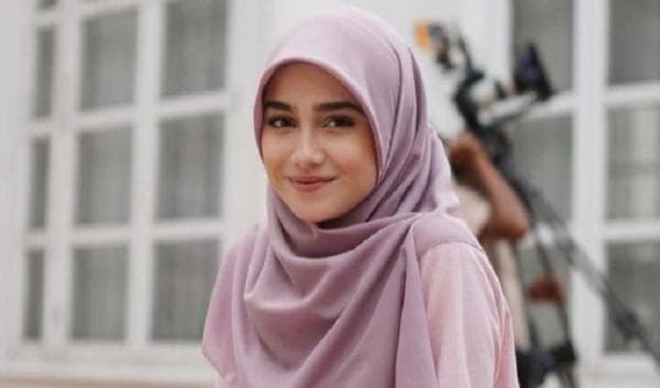 Artis Cantik Syifa Hadju Jadikan Al-Quran sebagai Obat Penenang Hati usai Putus dari Rizky Nazar