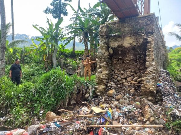 Tiga Jembatan di Sukaresmi Rusak, Tergerus Air Sungai Cikundul dan Rawan Ambruk