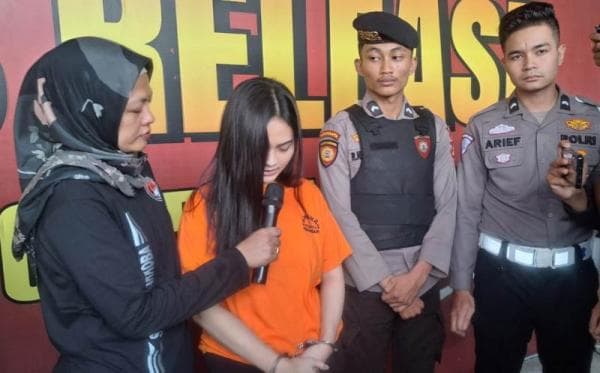 Pulang Dugem, Mahasiswi Cantik Ini Tabrak Emak-emak Hingga Tewas