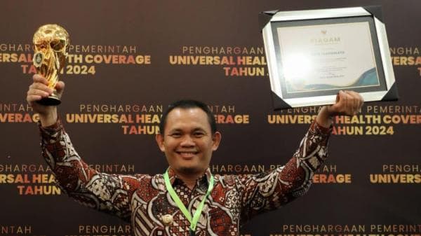 Pemkot Tasikmalaya Raih Penghargaan UHC Award 2024 BPJS Kesehatan