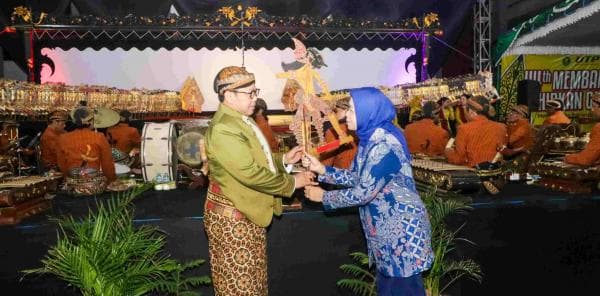 Dies Natalis ke-44, UTP Wayangan bersama Ki Warseno Slenk Lestarikan Warisan Budaya