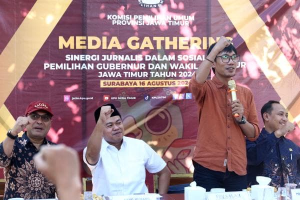 KPU Jatim Ajak Jurnalis Sosialisasikan Pilgub Jatim 2024