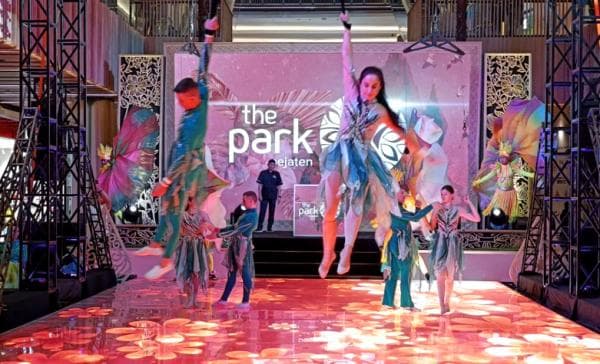 Sirkus Kelas Dunia Hingga Kahitna Meriahkan HUT RI dan Rebranding The Park Pejaten