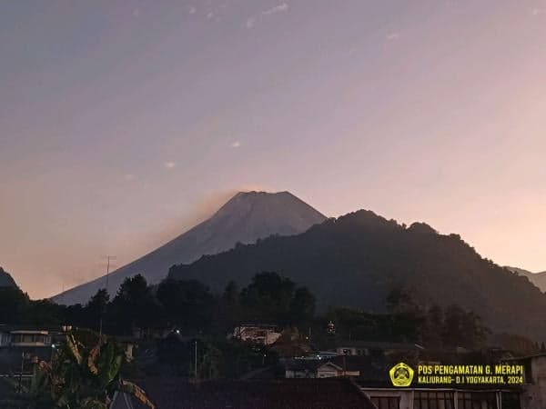 Guguran Lava Gunung Merapi Capai 1.800 Meter, Warga Diimbau Waspada