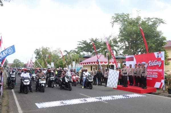 Ratusan Warga Semarakkan  Safety Riding Polres Inhu