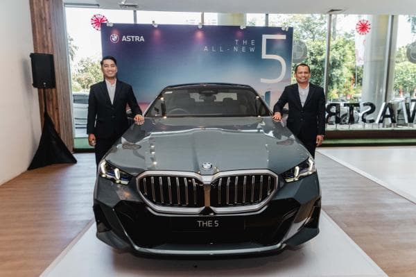 Mengaspal di Jatim, BMW All New 5 Dibanderol Rp1,4 Miliar, Ini Kelebihannya Mengaspal di Jatim, BMW All New 5 Dibanderol Rp1,4 Miliar, Ini Kelebihannya