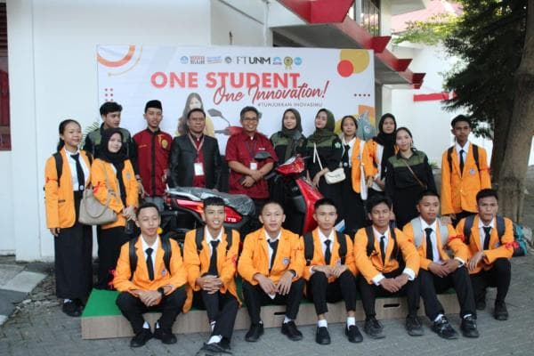 Universitas Negeri Makassar Gelar PKKMB dengan Tema "One Student One Innovation"