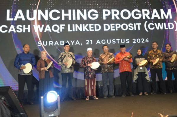 Dukung Ekonomi Syariah, UUS Bank Jatim Launching Cash Waqf Linked Deposit