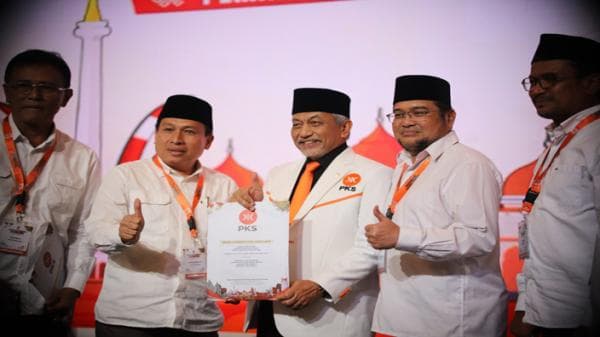 Resmi! Gerindra-PKS Usung BN Holik-Faizal Hafan di Pilkada Kabupaten Bekasi 2024