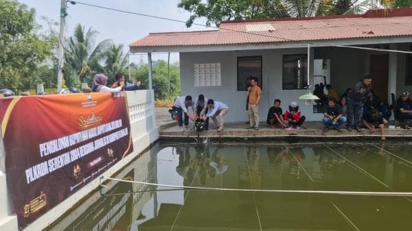 KPU Cianjur Sosialisasikan Tahapan Pencalonan Bupati dan Wakil Bupati Sambil Mancing