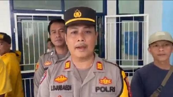 Mayat Pria dengan Telinga Kanan Ditindik Ditemukan Tersangkut di Pintu Air PLTA Ubrug Cibadak