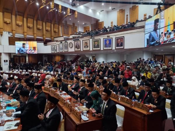 DPRD Surabaya Periode 2024-2029 Resmi Dilantik Hari Ini