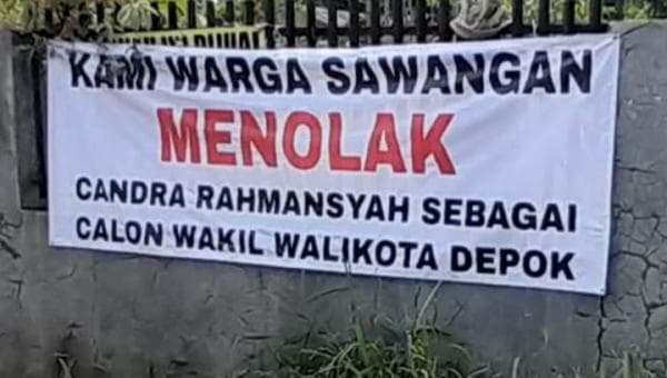 Black Campaign Bikin Babai Meradang, Ada Spanduk Tolak Chandra di Depok