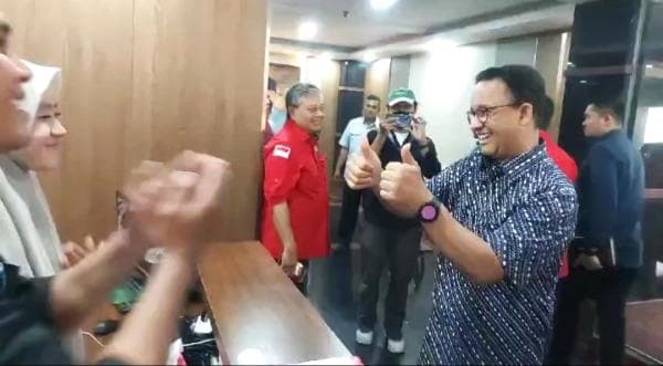 Kunjungi Kantor DPD PDI Jakarta, Anies Baswedan Langsung Kasih Dua Jempol Buat Staf Fronline