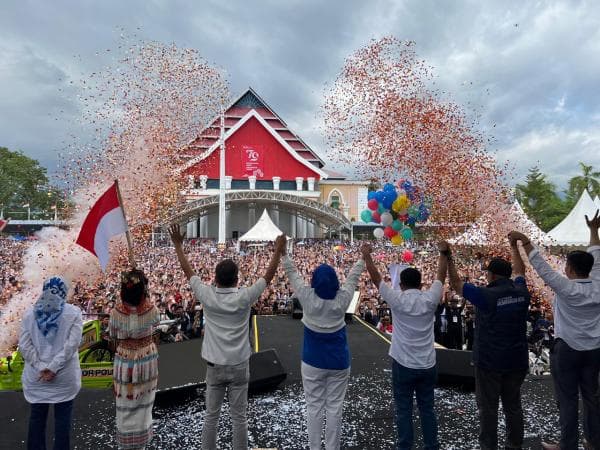 VIDEO: Deklarasi Bebas Siti Dibanjiri Puluhan Ribu Massa, Lapangan Pancasila Lautan Manusia