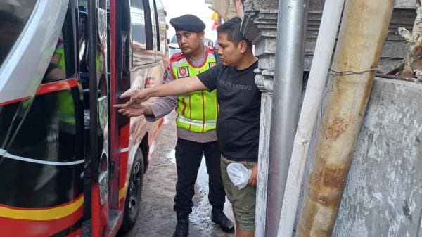 Dipicu Hal Sepele, Sopir Elf di Garut Bacok Sesama Sopir Ditangkap Polisi