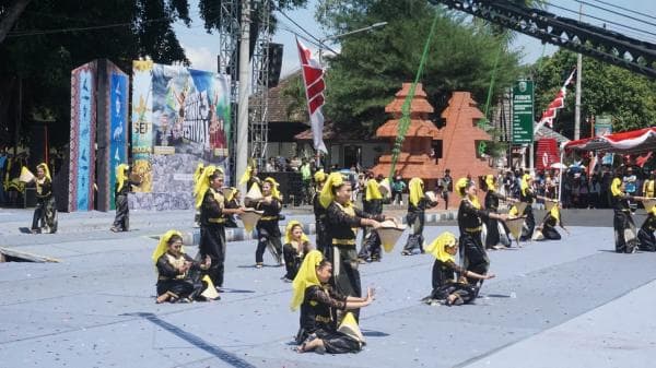 Situbondo Ethnic Festival 2024 Diikuti 3.000 Penari Lokal Maupun Nasional