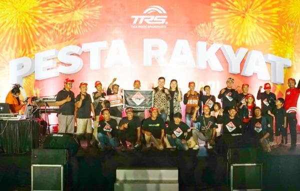 Kemeriahan Pesta Rakyat Bareng Komunitas Motor Roda Tiga Indonesia