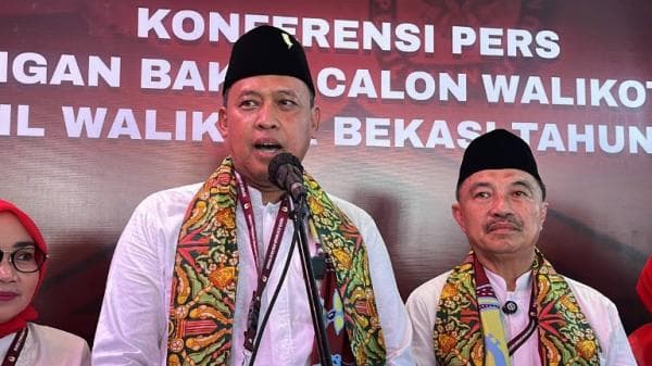 Daftar ke KPU, Tri Adhianto-Abdul Harris Janji Buka Lapangan Pekerjaan untuk Warga Kota Bekasi