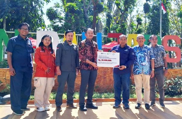 Dukung Jember Merdeka Stunting, PTPN I Regional 5 Salurkan Bantuan Rp30 Juta