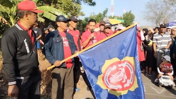 Jalan Santai Peringatan HUT RI ke 79 di Desa Mentor Probolinggo Berlangsung Meriah