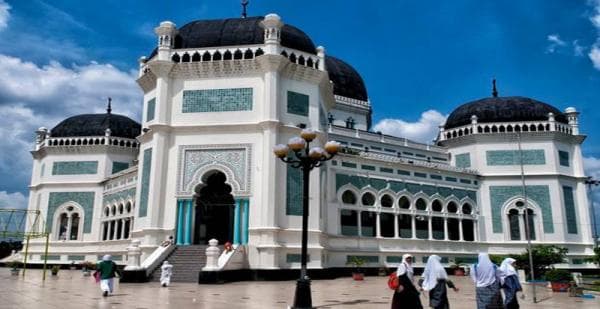 10 Tempat Wisata di Medan, Selamat Datang di Tanah Deli