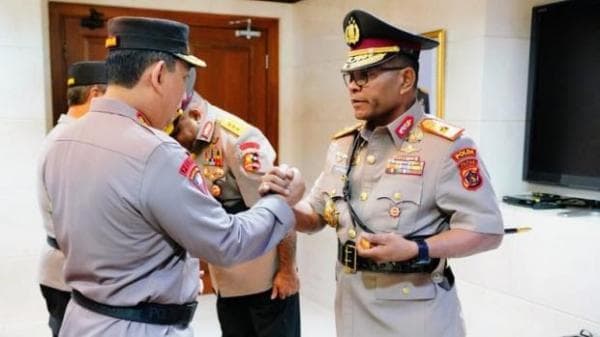 Brigjen Patrige Renwarin Resmi Jabat Kapolda Papua Gantikan Komjen Pol Mathius Fakhiri