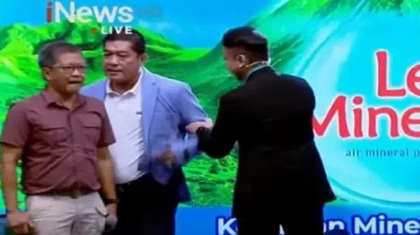 Emosi Dituduh Penjilat, Loyalis Jokowi Nyaris Adu Jotos dengan Rocky Gerung