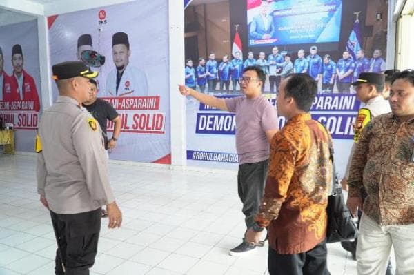 Kapolres Rohul Bersama KPU dan Bawaslu Sambangi Posko Pemenangan Para Calon Bupati