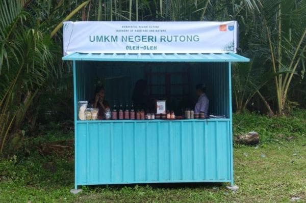 Pelaku UMKM Negeri Rutong Ambon Kembangkan Produk Sirop Tomi tomi