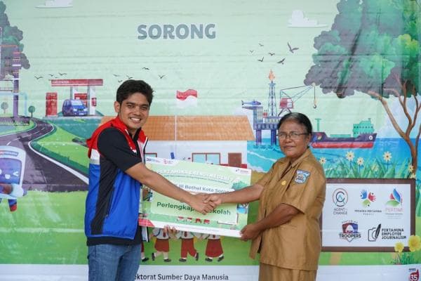 Kilang Kasim Realisasikan Bantuan PEN 7.0 Bagi SD Tertua di Sorong