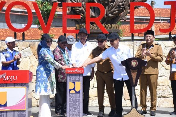 Plt Bupati H Subandi Dipesani Presiden agar Siapkan Pembangunan Flyover Gedangan Pada 2025