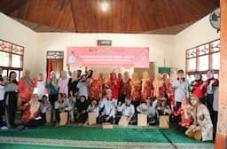 Dialog Dengan Ketua DWP Provinsi Banten Tine Al Muktabar, Lansia Ucap Very Happy