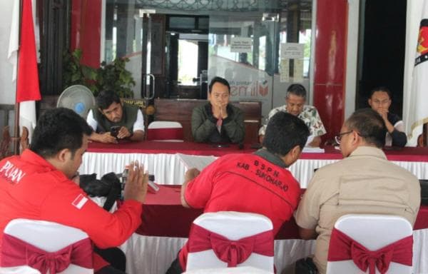 KPU Sukoharjo Terima Dokumen Perbaikan Persyaratan Pendaftaran Etik- Sapto